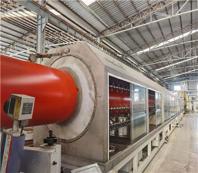 美麗的逃生管綻放光彩